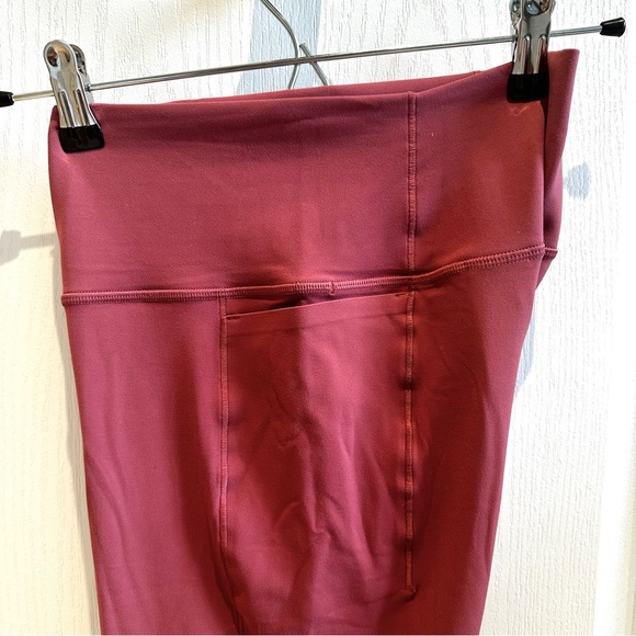 ATHLETA Transcend Stash Crop Straight Leg Coral Activewear Leggings Tight Pants - Picture 9 of 12